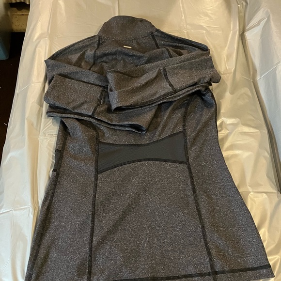 Old navy gray athletic jacket - Picture 5 of 6